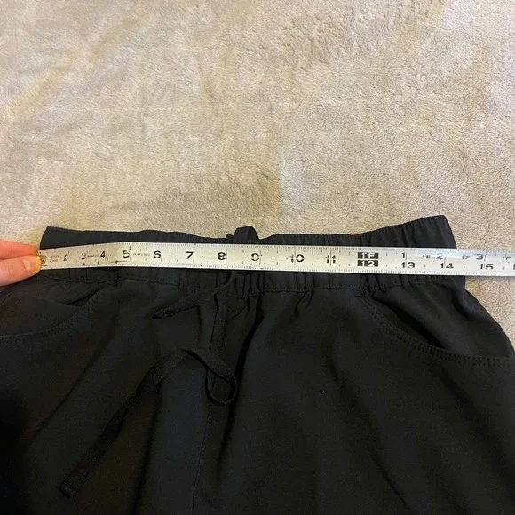 Eddie Bauer Women's Black Drawstring Waist Athletic Shorts Size 2 Polyester - Picture 5 of 10